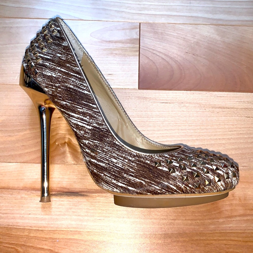 BCBG heels size 5.5